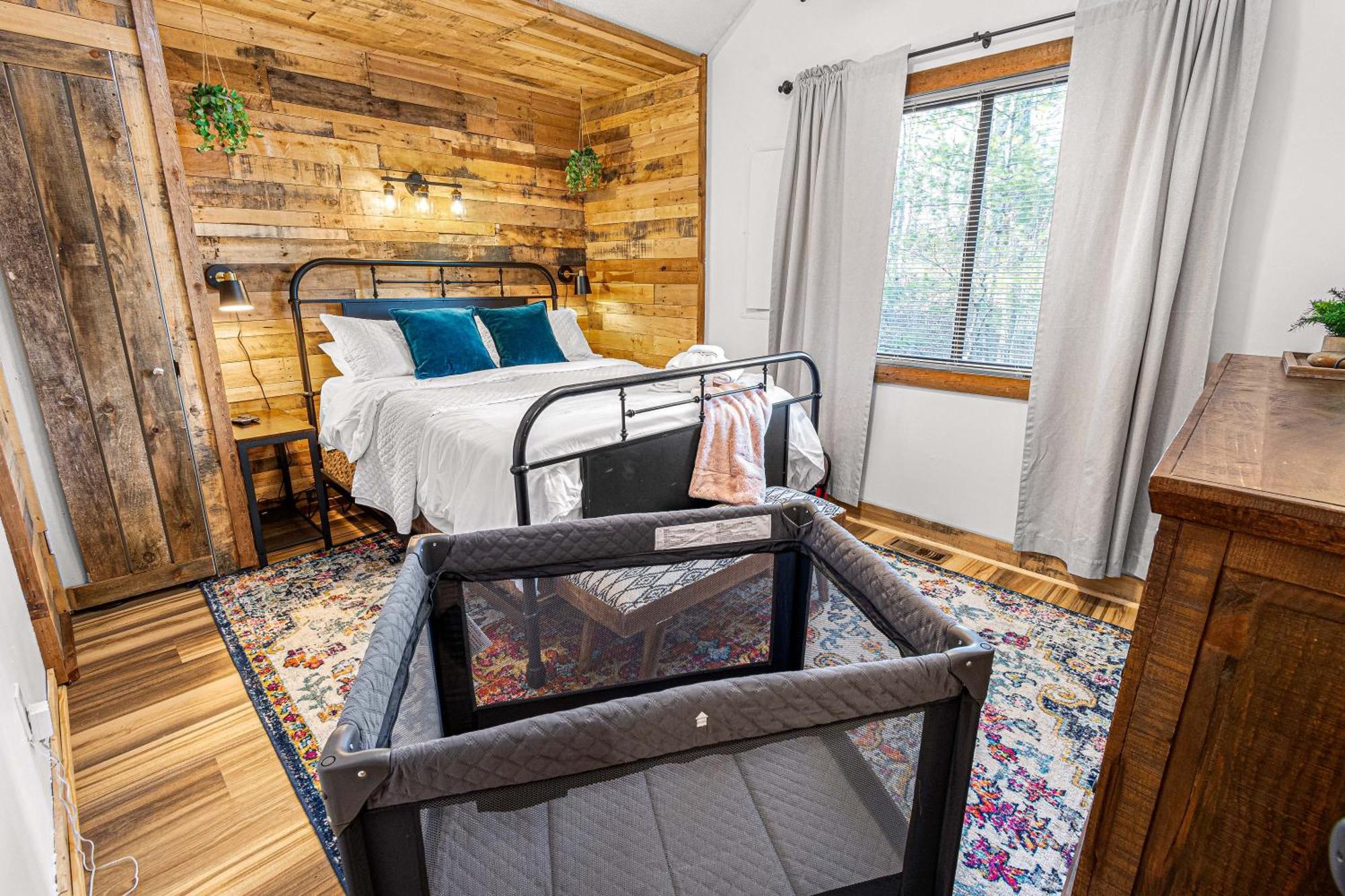 The Family Stone Luxe Cabin Sleeps 12 Hot Tub Dogfriendly Dollywood Pigeon Forge Exterior photo